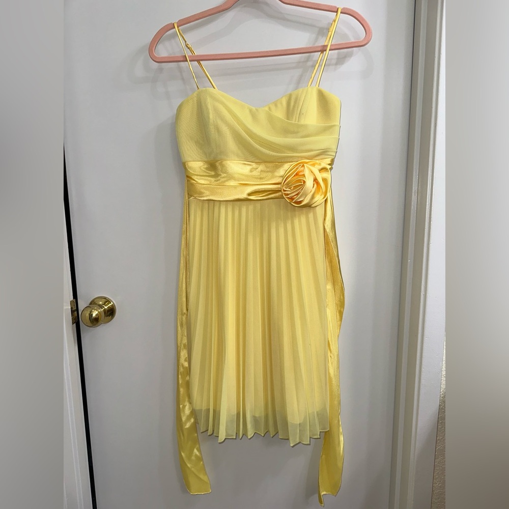 Yellow Pleated Prom Dress